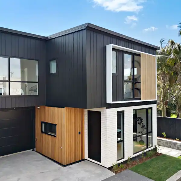 CEDAR-CLAD SOPHISTICATION WITH SUNLIT GARDEN ESCAPE