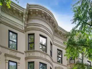 Newly Gut-Renovated Single-Family Townhouse