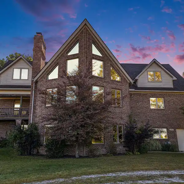 PEACEFUL COUNTRY LIVING WITH CONVENIENCE