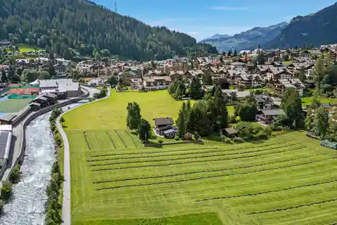 Klosters: Holiday Home in a Unique Spot in an Alpine Setting