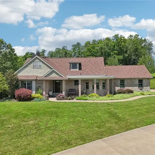 PRIVATE COUNTRYSIDE ESCAPE WITH MODERN COMFORTS