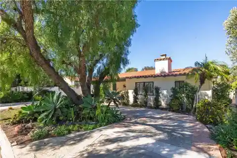 Oceanview Sanctuary with Courtyard Serenity