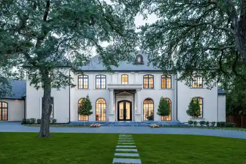 Extraordinary Estate in Old Preston Hollow