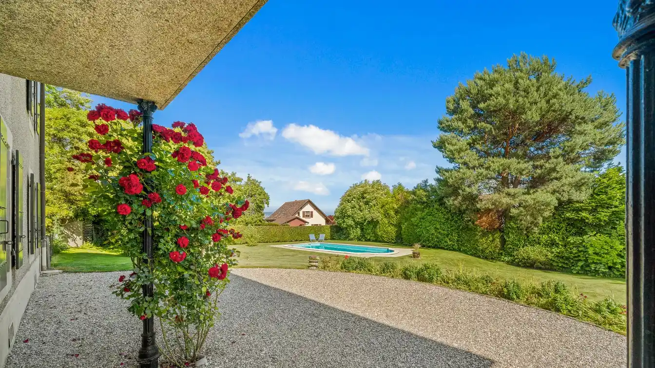 Charming Authentic Home Near All Amenities