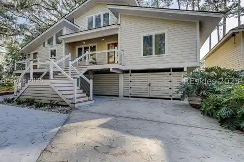 Picture Perfect Sea Pines Plantation Home