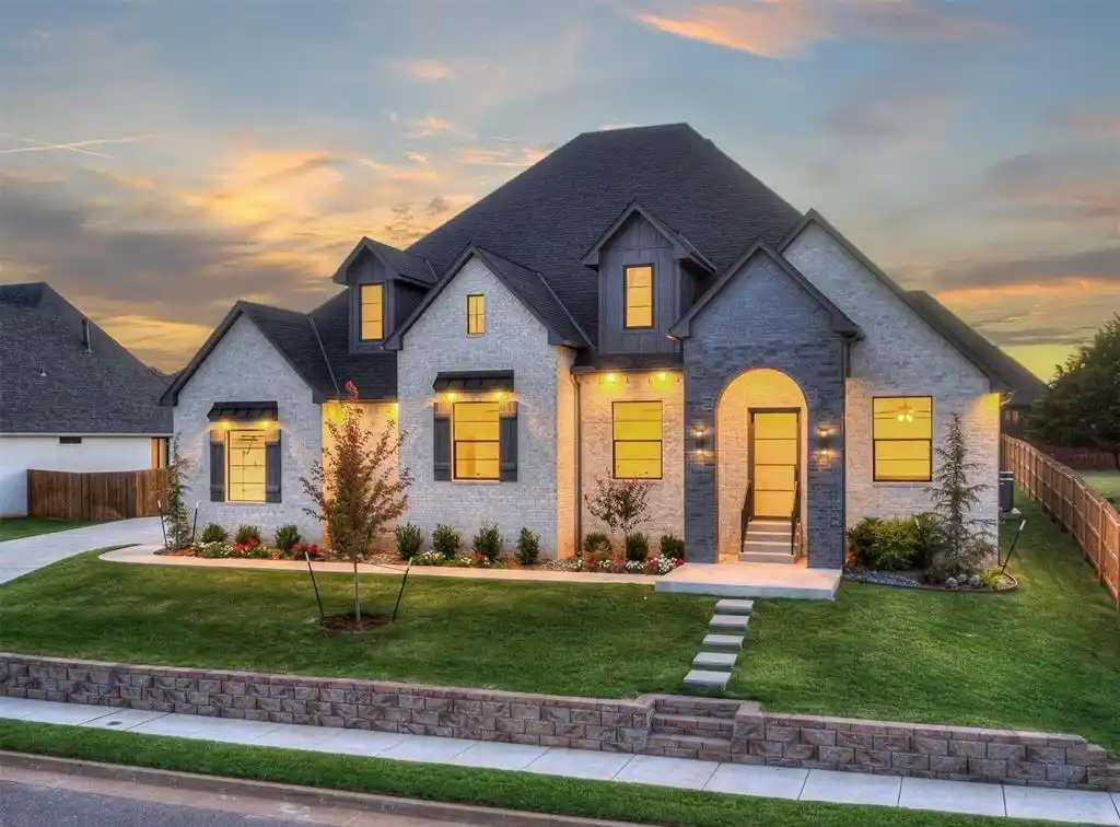 Well Appointed Home in Twin Bridges