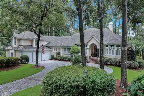 Beautiful Home in a Park-Like Setting