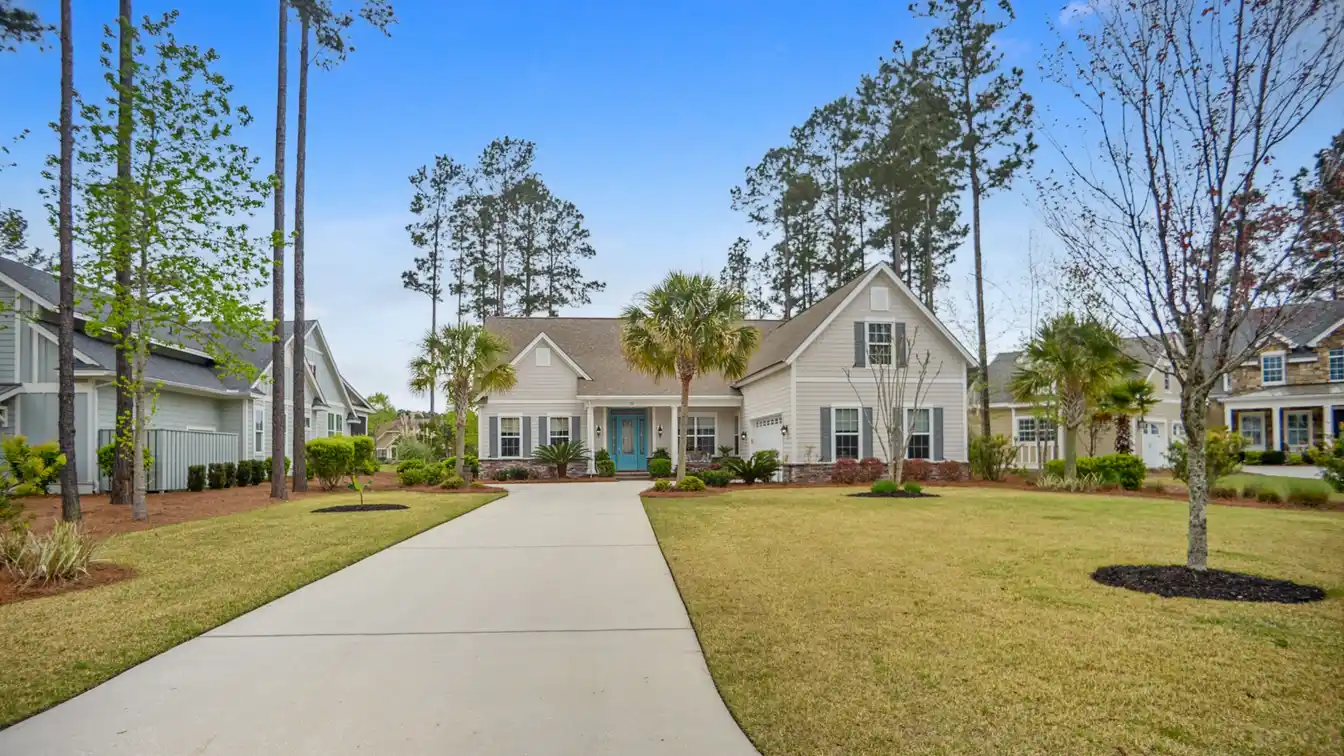 Lakefront Home on Cul-de-sac in Popular Hampton Lake Community