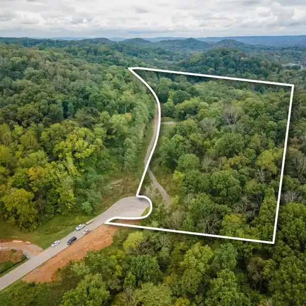 THE LAST AVAILABLE HOMESITE IN CARTWRIGHT CLOSE