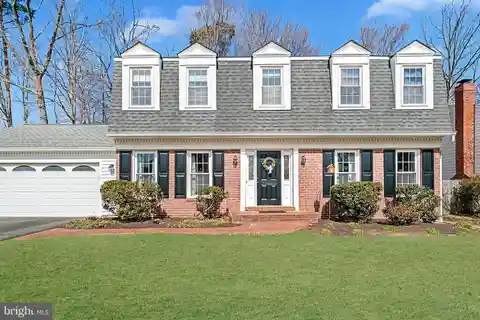 Unique Open Floor Plan Meets Dream Kitchen