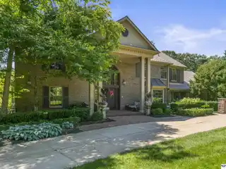 Stunning and Exclusive Fairacres Home