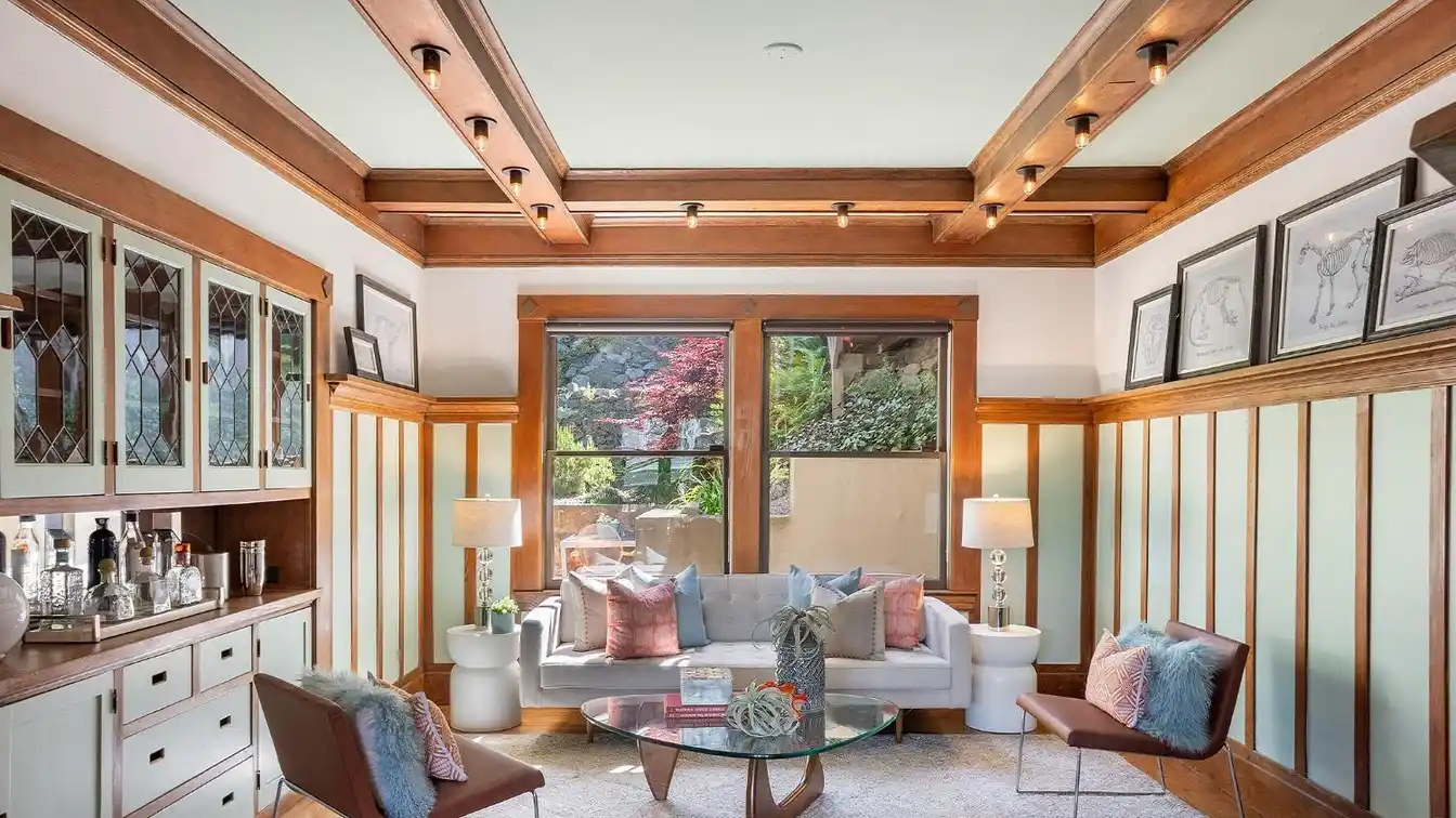 1912 Arts and Crafts Home