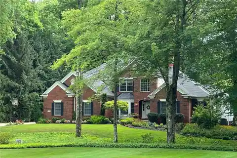 Gorgeous Home in a Peaceful Setting