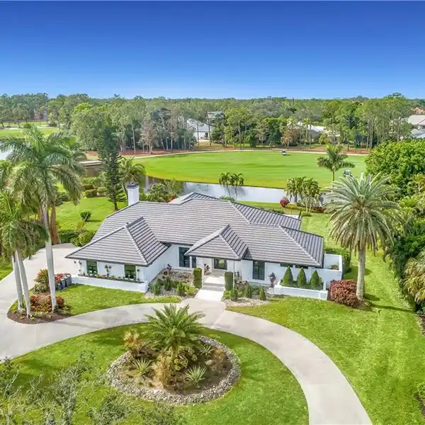 TASTEFULLY RENOVATED RESIDENCE IN QUAIL CREEK