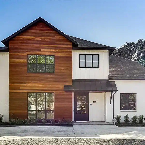 MODERN FARMHOUSE IN THE HEART OF MIDWAY HOLLOW