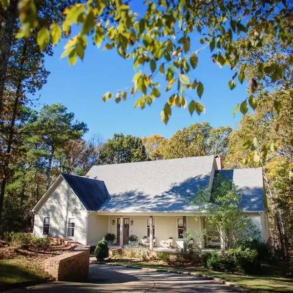 SPACIOUS SMART HOME ON PRIVATE 2.7 ACRES