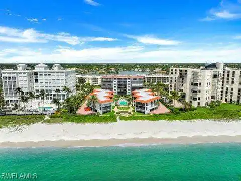 LUXURIOUS GULF-VIEW CONDO