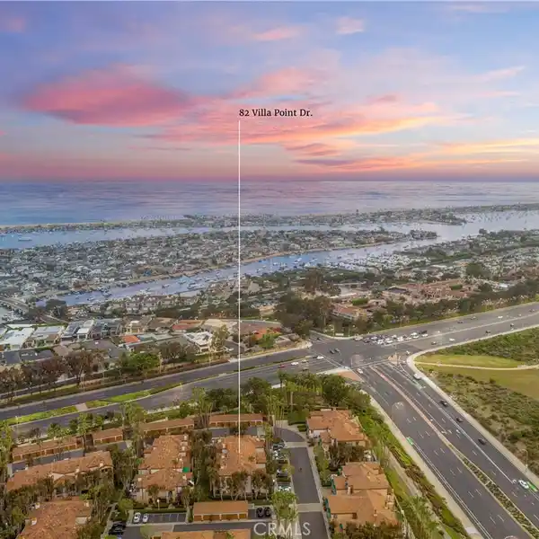 BEAUTIFUL VILLA POINT HOME
