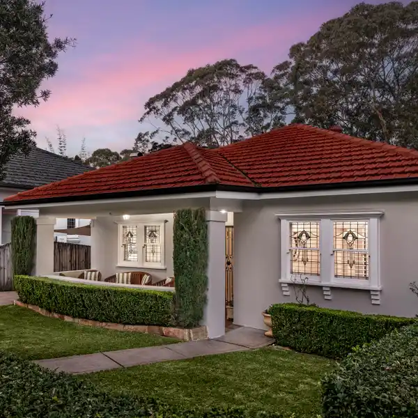 CHARMING 1940S HOME WITH LEAFY GARDEN RETREAT