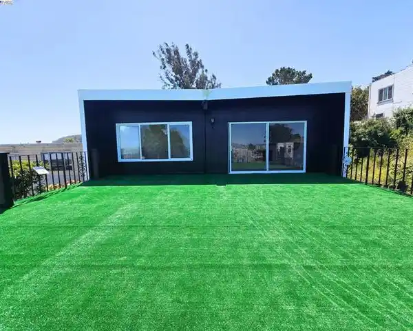 CHARMING TRI-LEVEL HOME