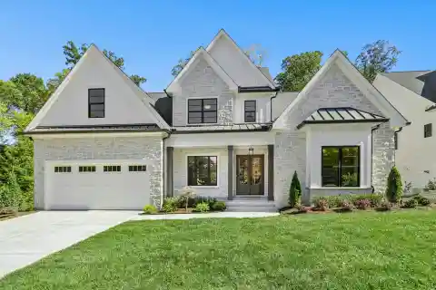 Stunning New Build with Serene Outdoor Living