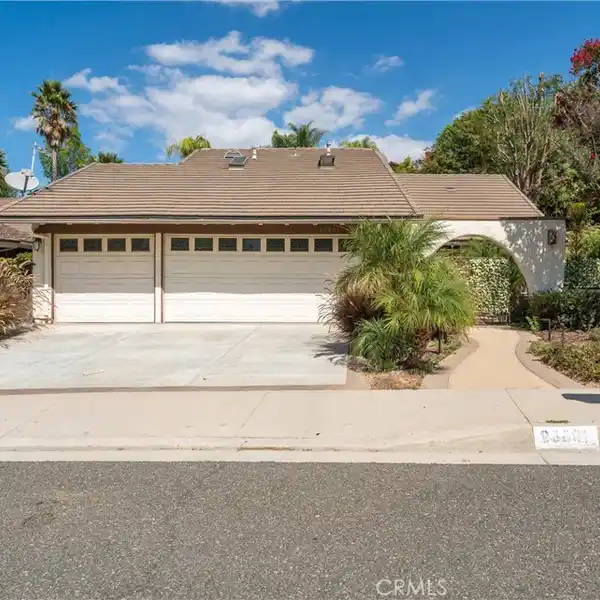 GENEROUS HOME BLENDING MODERN DESIGN WITH EVERYDAY FUNCTIONALITY