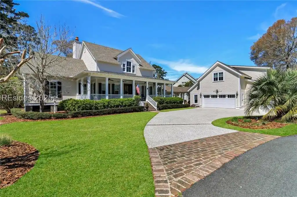 Expertly Crafted Home in Oldfield