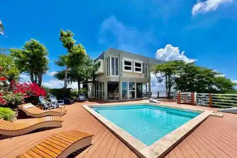 Beautiful Contemporary Architectural Five-bedroom Home