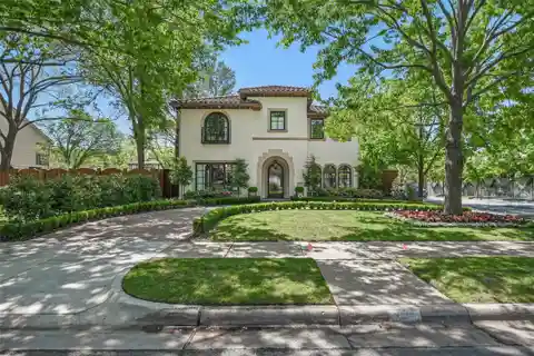 Timeless Elegance with State-Of-The-Art Amenities