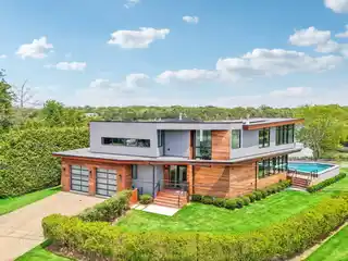 Exquisite Meticulously Crafted Residence