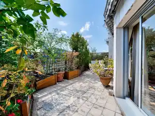Top-floor Apartment with a Large Terrace