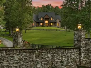 Luxury Meets Mountain Equestrian Living