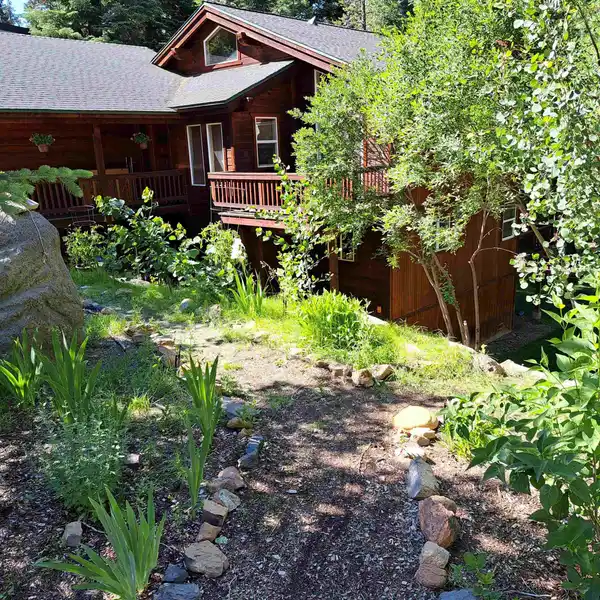 SPACIOUS MOUNTAIN GETAWAY