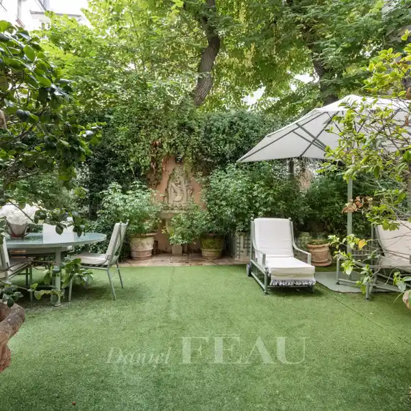 GARDEN-LEVEL APARTMENT IN SOUGHT-AFTER LOCATION