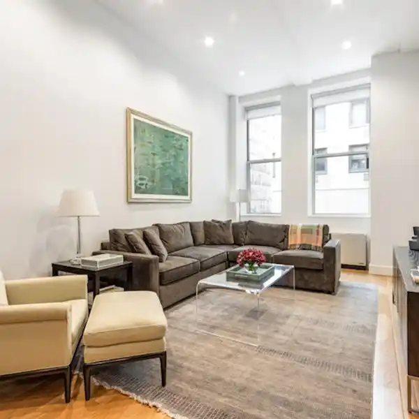 PRE-WAR FULL-SERVICE FLATIRON LOFT CONDOMINIUM