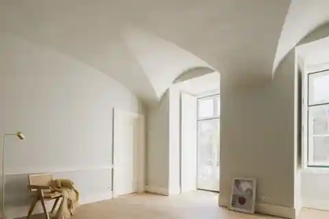 Apartment with Unique Elegance