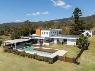 Exceptional Estate on a Peaceful Cul-De-Sac