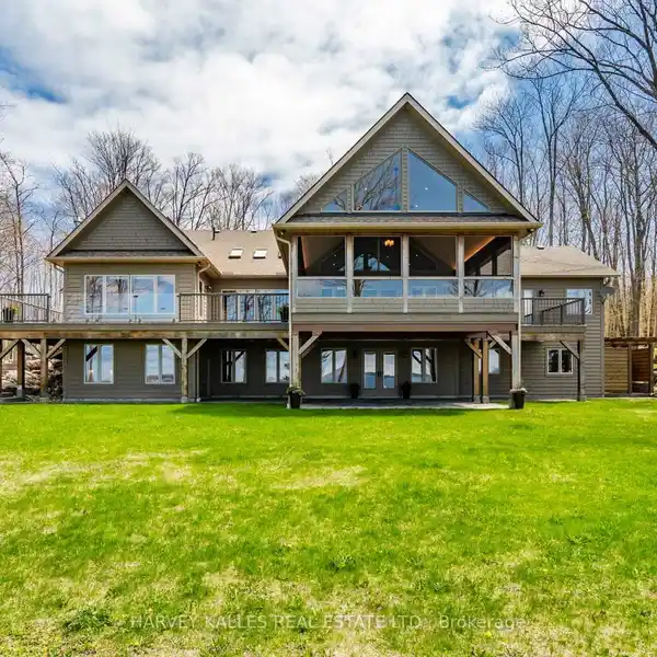 RIDGE-TOP BEAUTY WITH SWEEPING WATER VIEWS