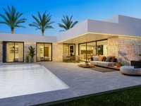 CAPTIVATING RESIDENCE IN AN EXCLUSIVE LOCATION