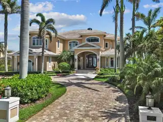 Custom Estate Home in a Prestigious Location