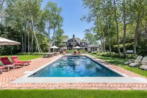 Tranquil Six Bedroom Oasis for Rent