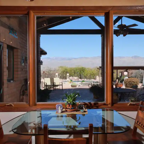 BEAUTIFUL SOUTHWEST STYLE HOME