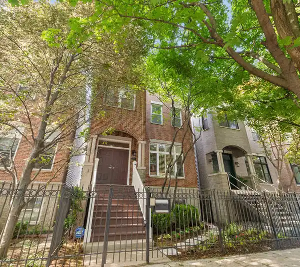 CHARMING UPDATED LINCOLN PARK HOME