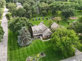 Elegant Retreat Backing to Scenic Trails