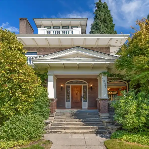 HISTORICALLY PRESERVED NORTH CAPITOL HILL ESTATE