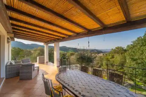 Bright Villa with Beautiful Views