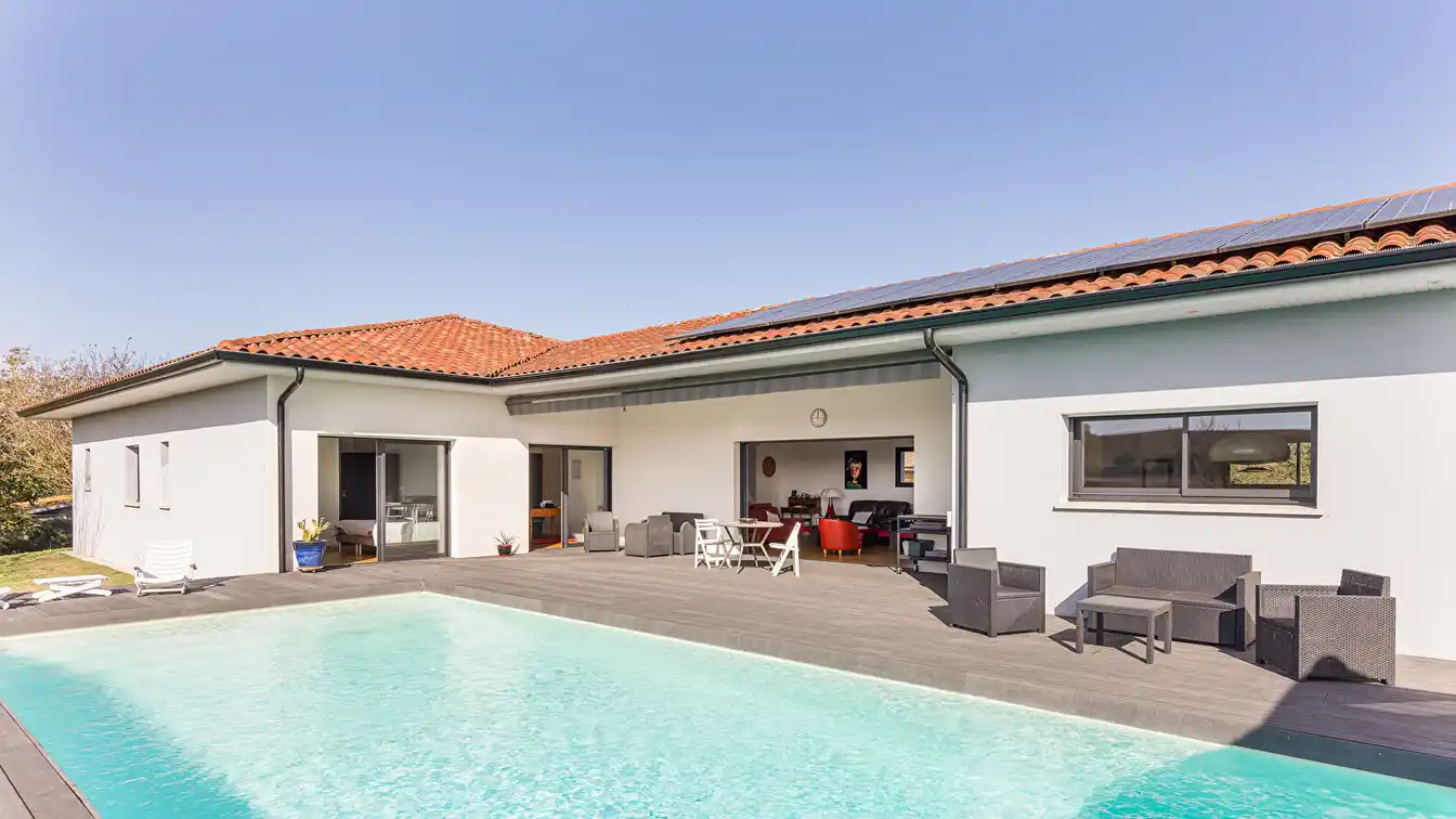 Beautiful Contemporary Villa