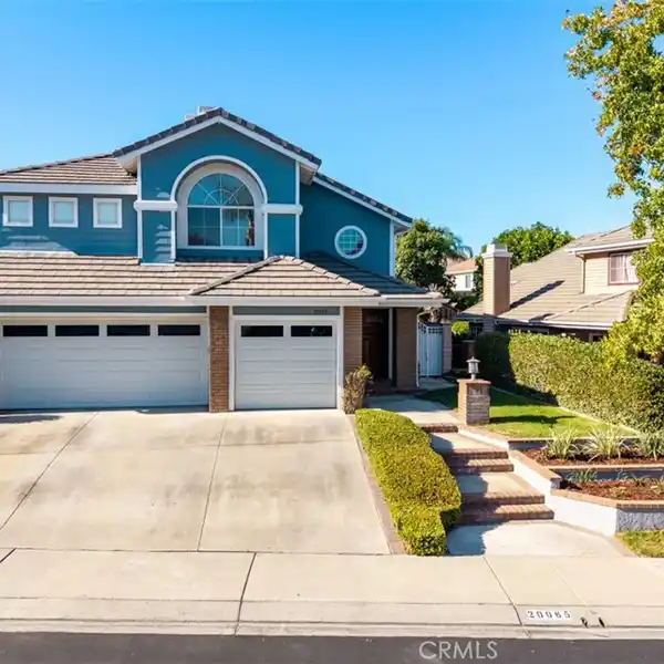 SPACIOUS OPEN-PLAN HOME IN FAIRMONT TERRACE