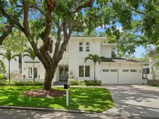 Beautifully Renovated Beach Park Pool Home