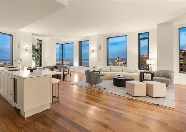 SPACIOUS LIGHT-FILLED CORNER HOME